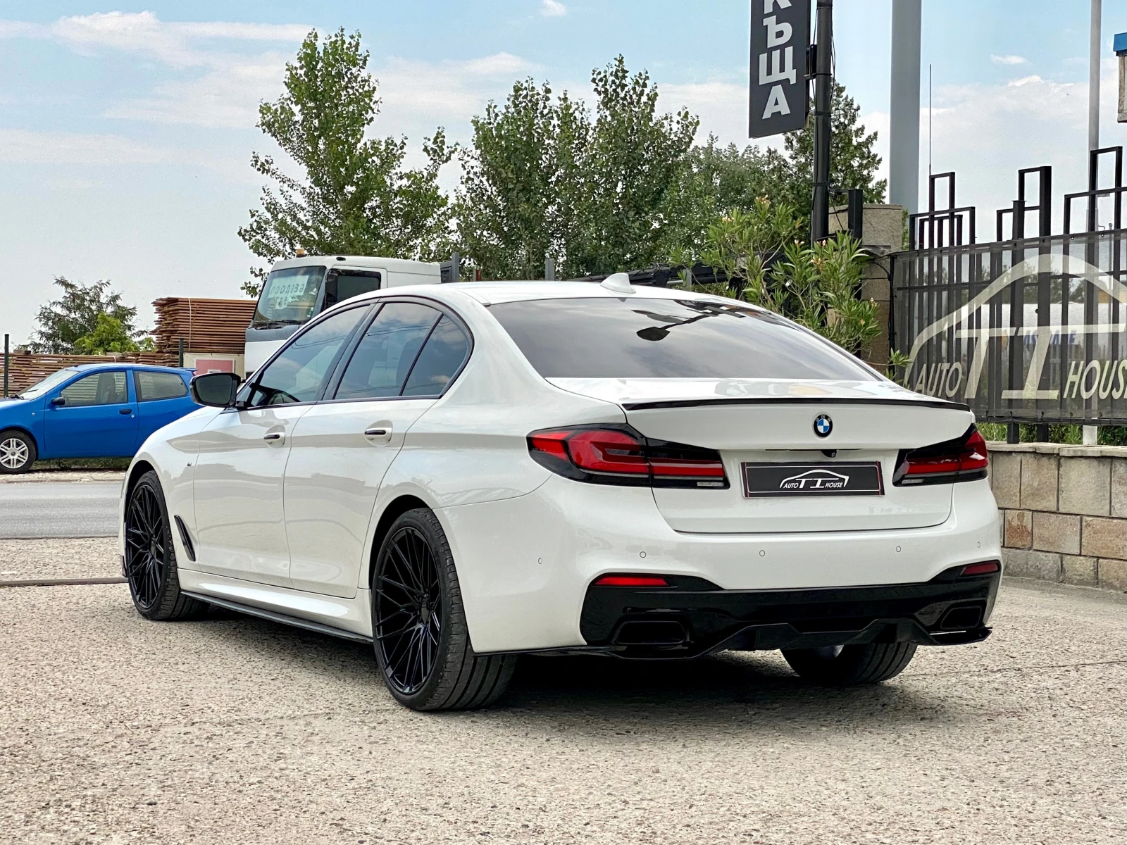 BMW 540 M-Pack* Key GO* Vacuum* Head UP* X-Drive* FULL*  - изображение 4