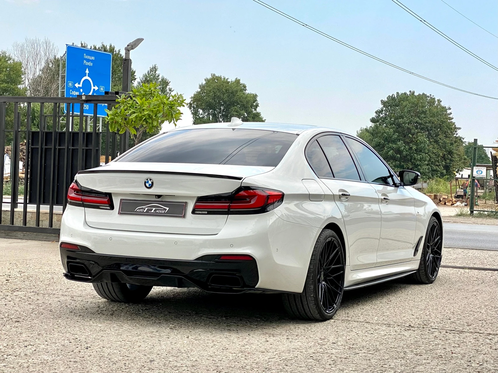 BMW 540 M-Pack* Key GO* Vacuum* Head UP* X-Drive* FULL*  - изображение 2