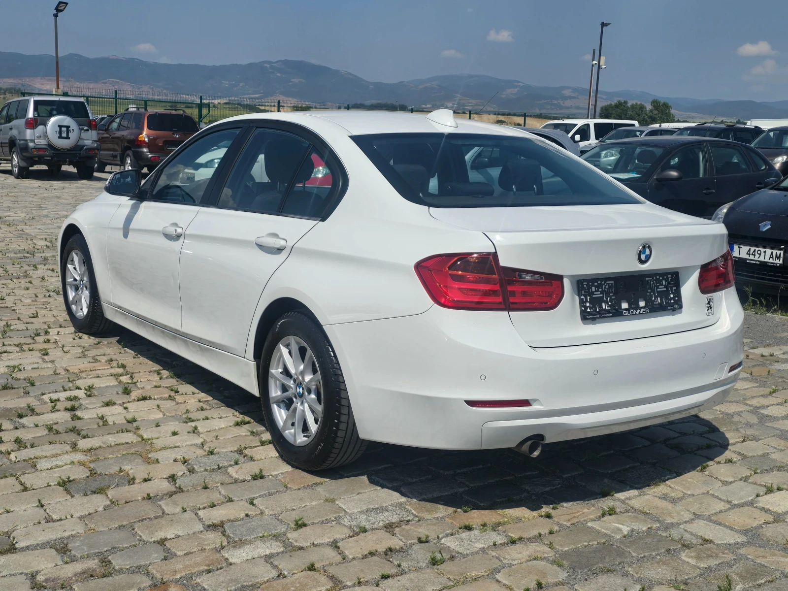 BMW 320 D 184 кс СЕДАН ЕВРО 5В - изображение 8