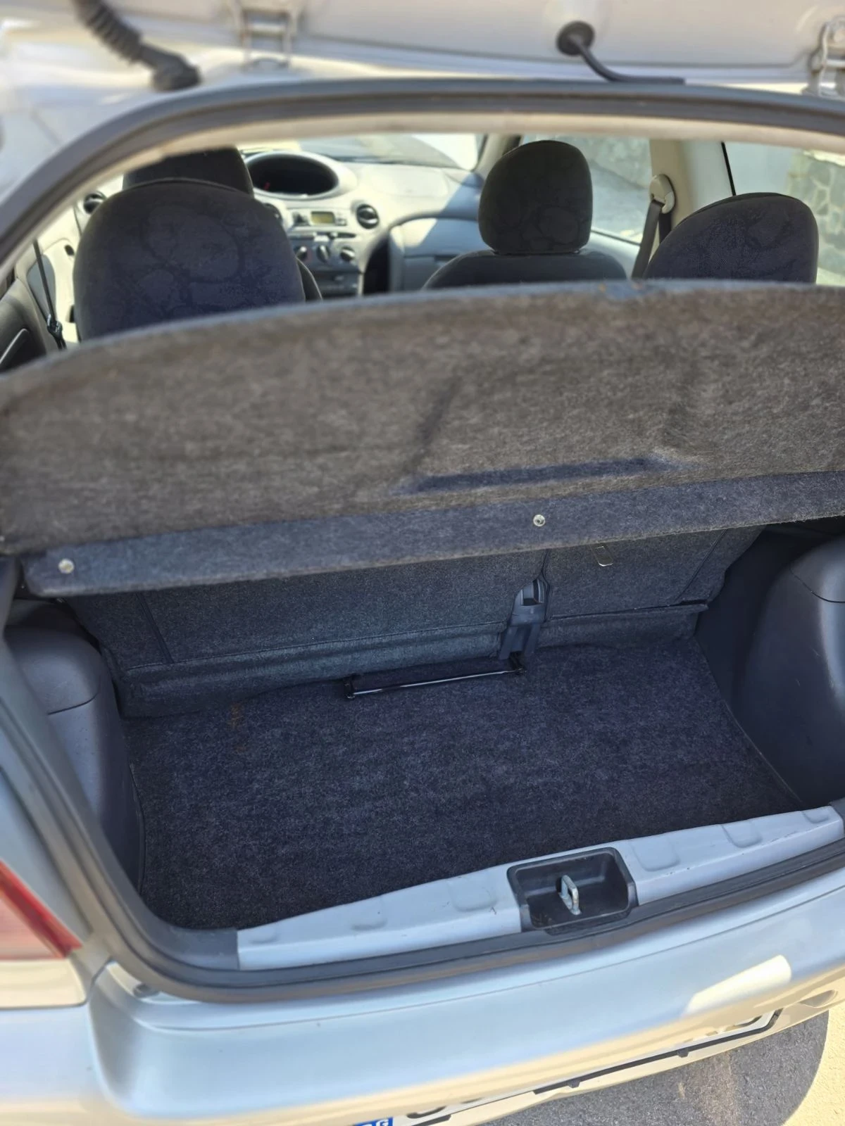 Toyota Yaris  - изображение 5
