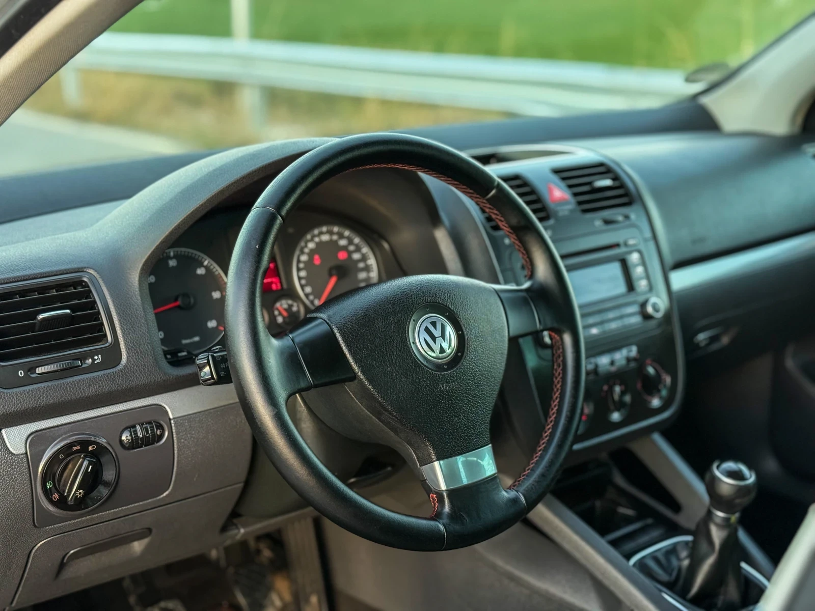 VW Golf 1.9::105к.с.::GOAL::6СКОРОСТИ:: - изображение 8