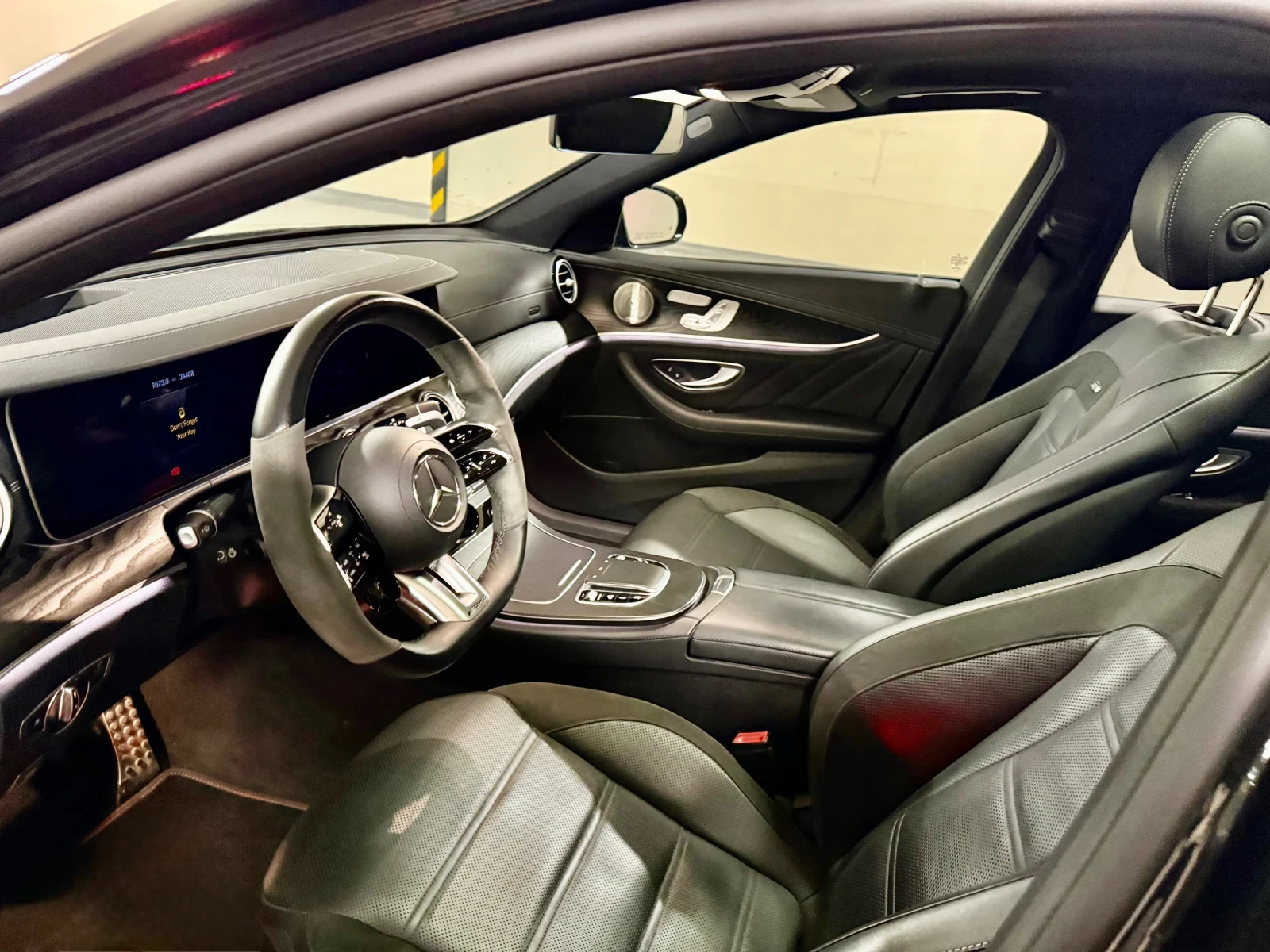 Mercedes-Benz E 53 AMG 4MATIC+ | Burmester | Distronic | Pano | 20  - изображение 2