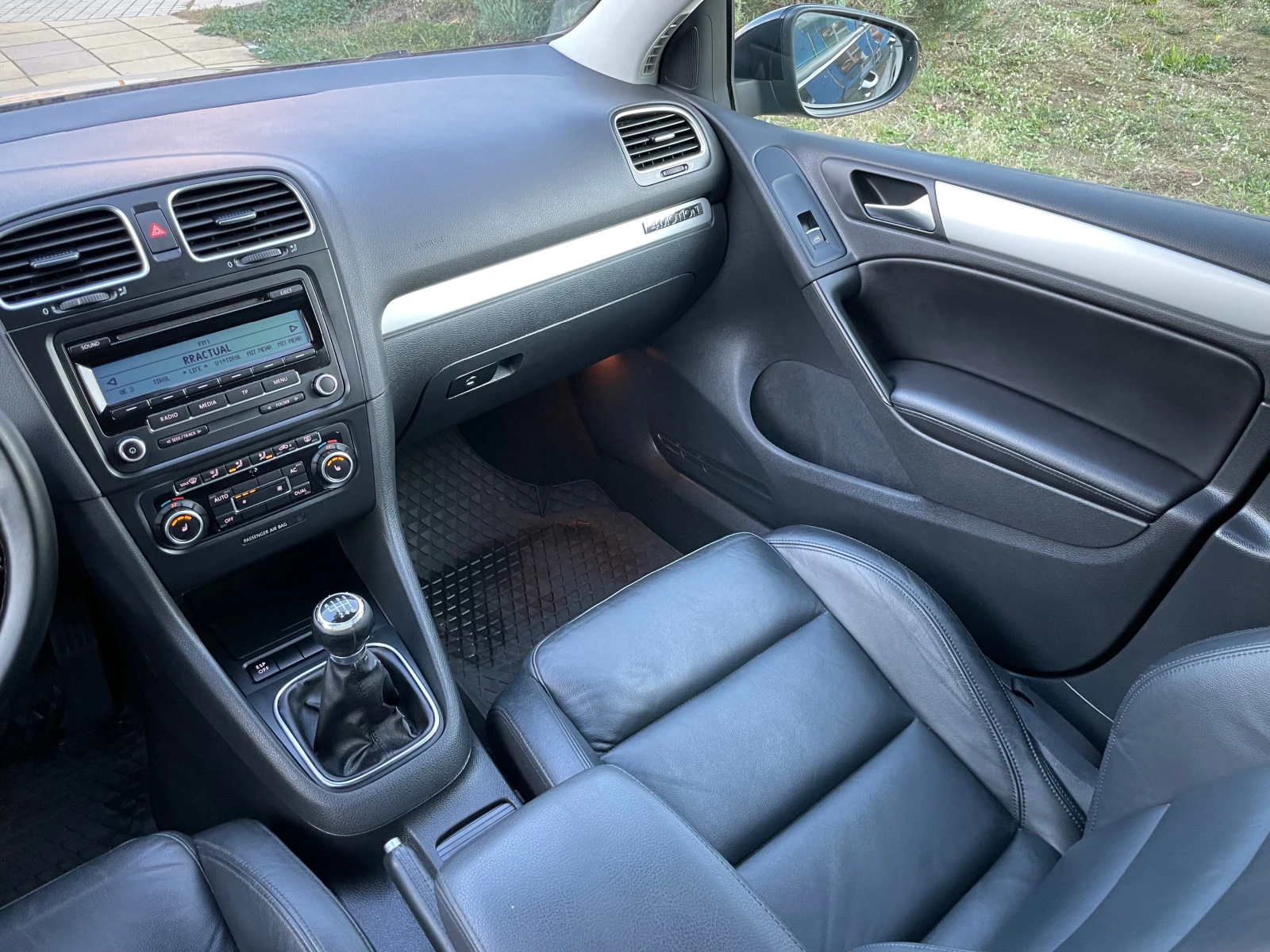 VW Golf 2.0TDI* 140* HIGHLINE* КОЖА* FULL - изображение 10