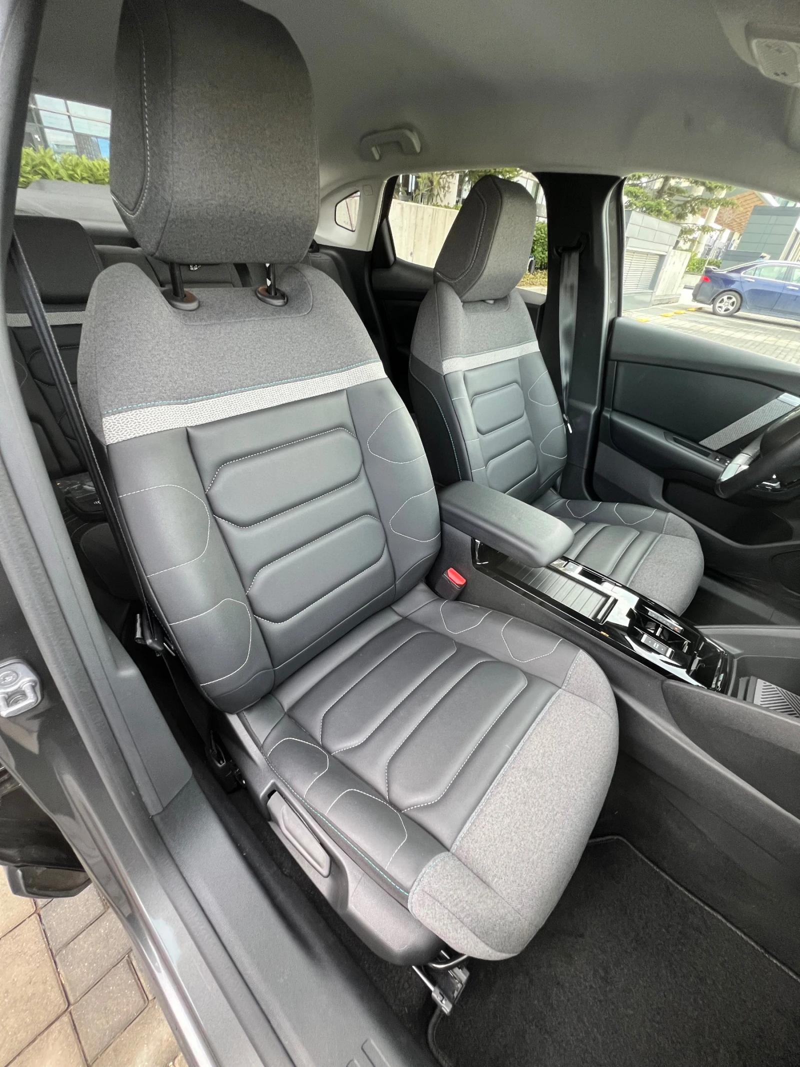 Citroen C4X MAX, снимка 14 - Автомобили и джипове - 53698198