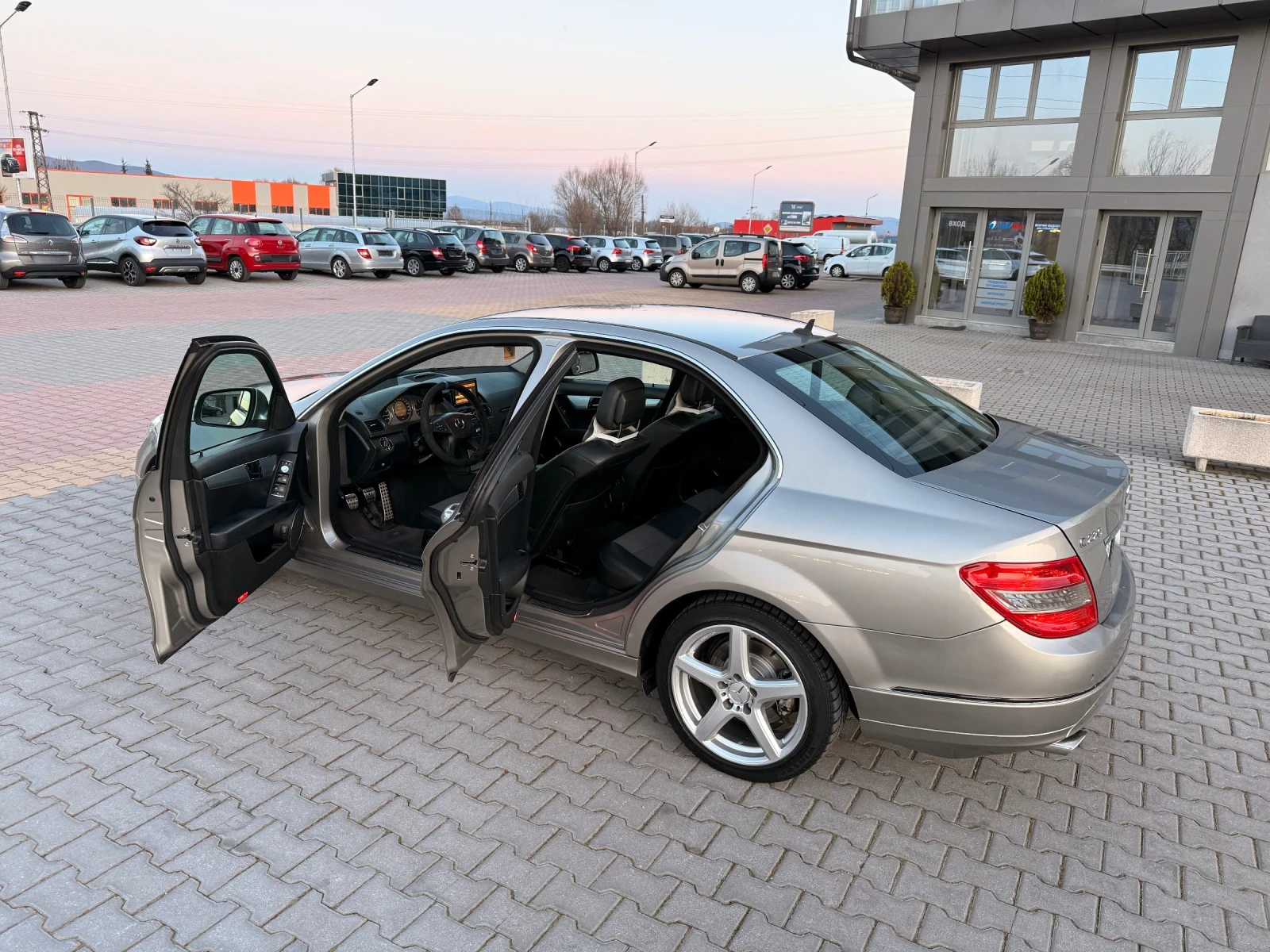 Mercedes-Benz C 220 646 | Регистрирана | Ръчка, снимка 8 - Автомобили и джипове - 53804701