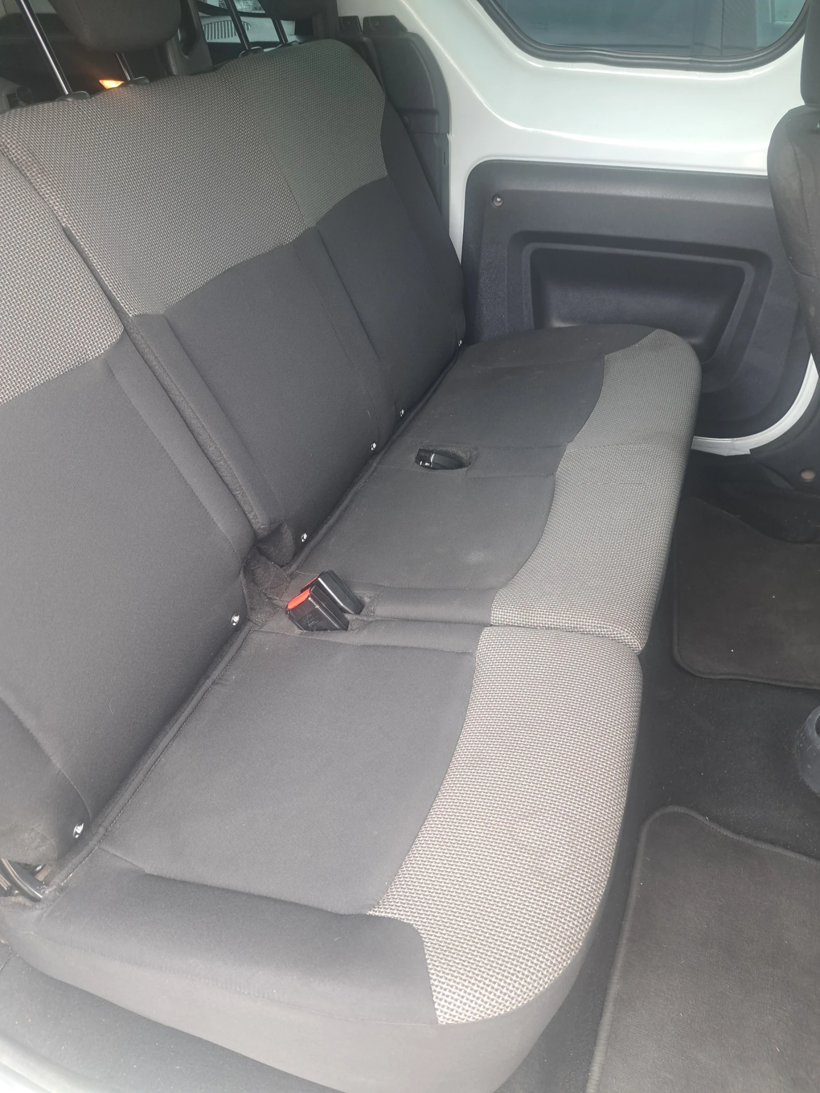 Dacia Dokker 1.5, снимка 8 - Автомобили и джипове - 54829128
