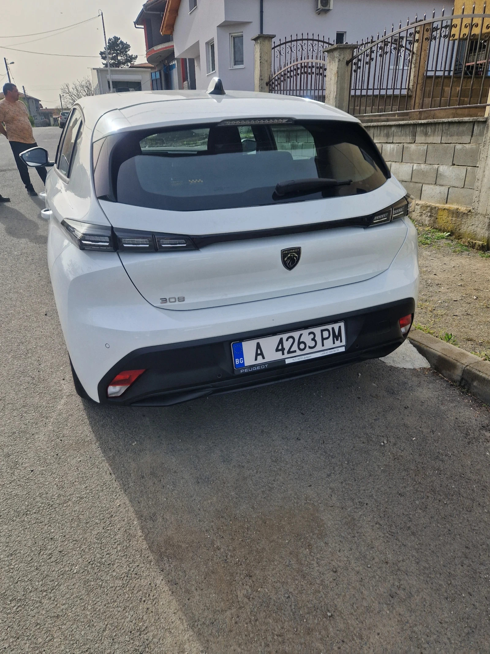 Peugeot 308 Puretech, снимка 3 - Автомобили и джипове - 53911879