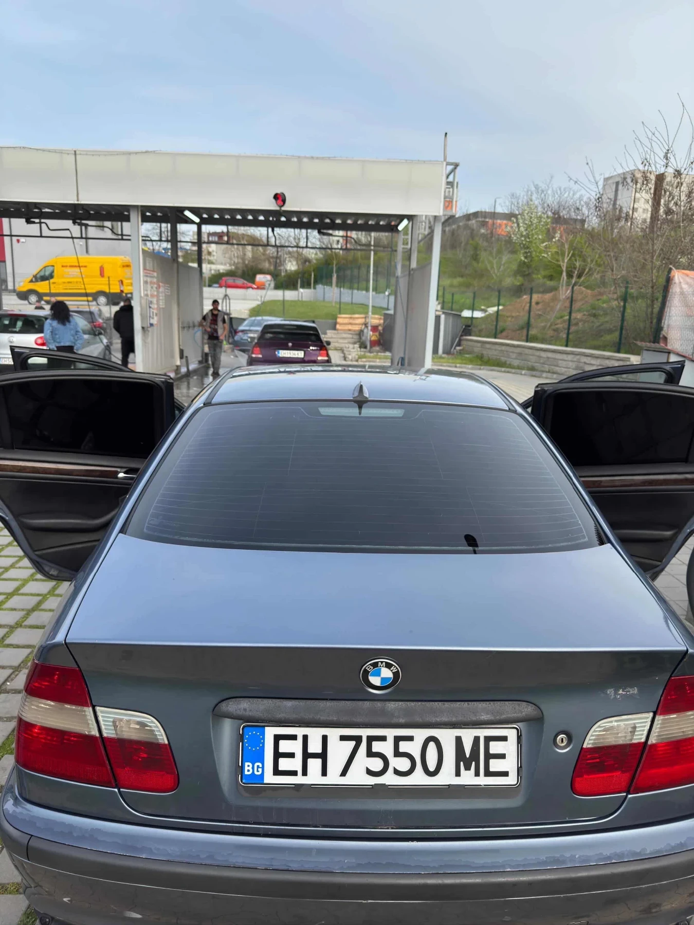 BMW 320, снимка 2 - Автомобили и джипове - 54184505