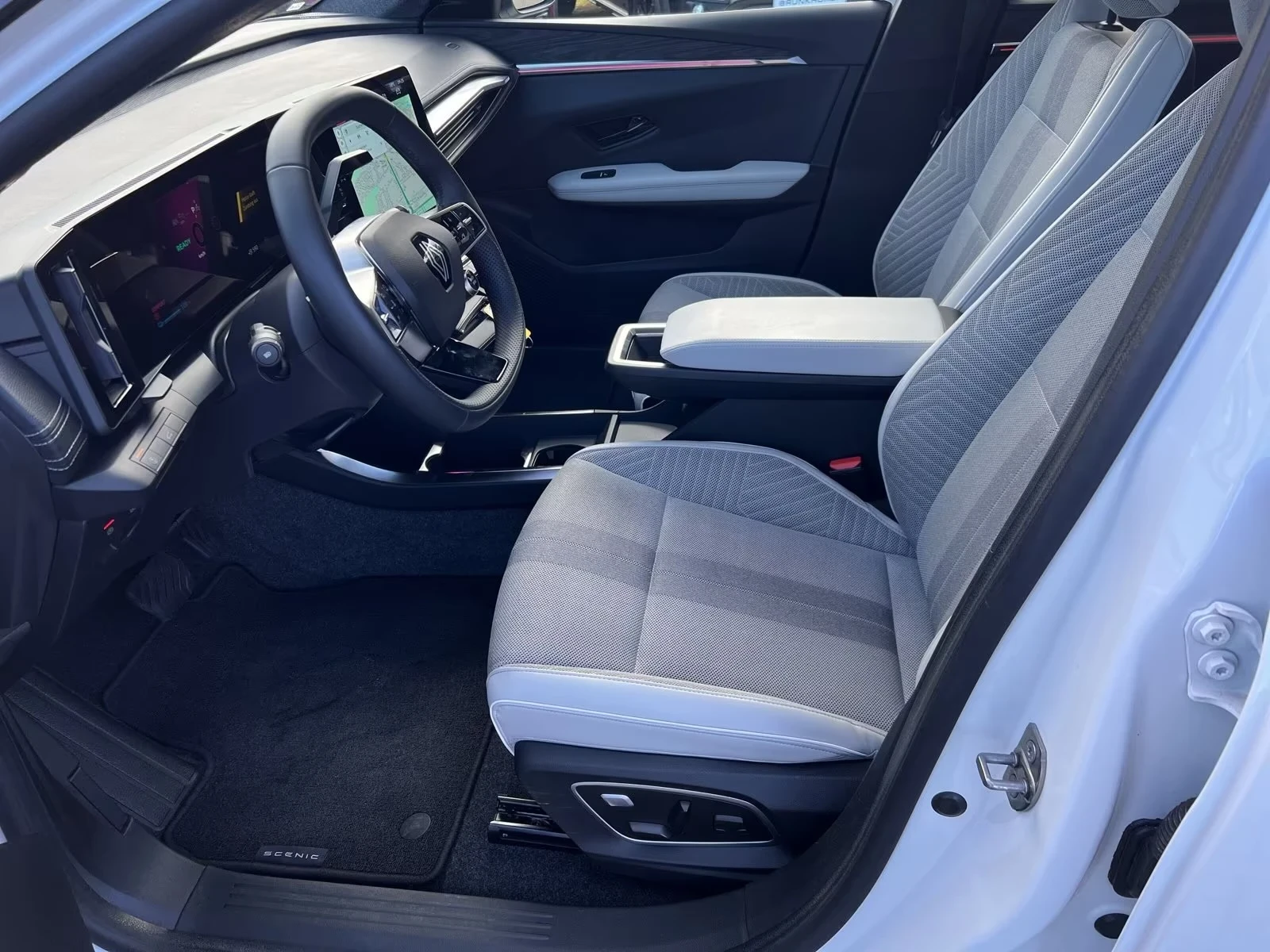 Renault Scenic E-Tech 87 kWh Iconic 360 Panorama Winter Pack | Mobile.bg � ����������� 10