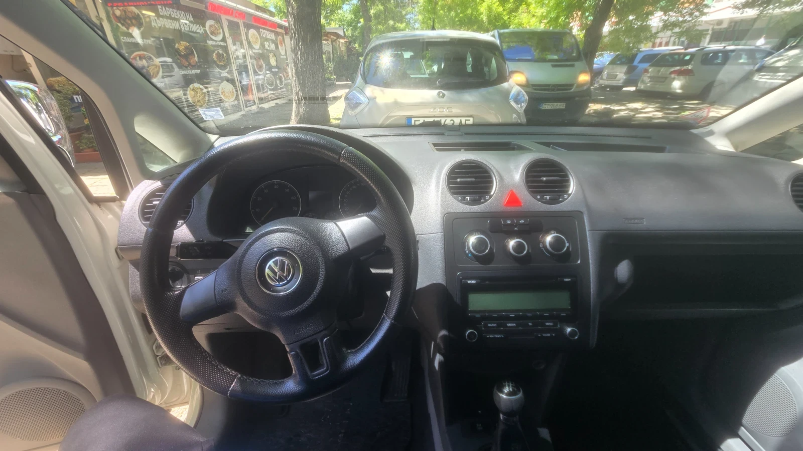 VW Caddy 2.0, снимка 12 - Автомобили и джипове - 54417037