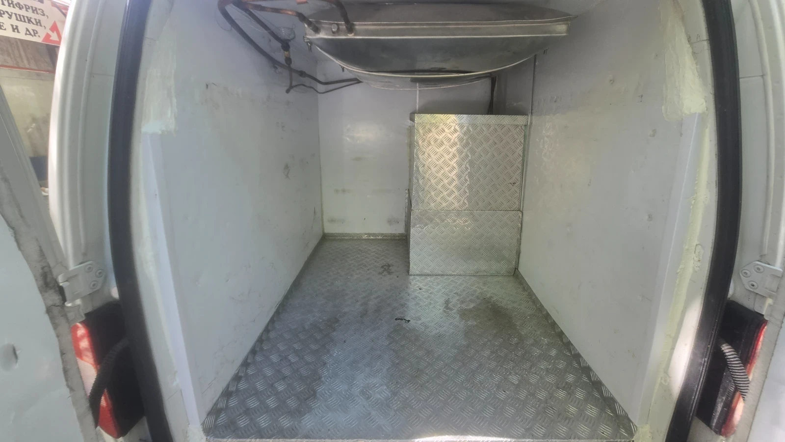 VW Caddy 2.0, снимка 5 - Автомобили и джипове - 54417037