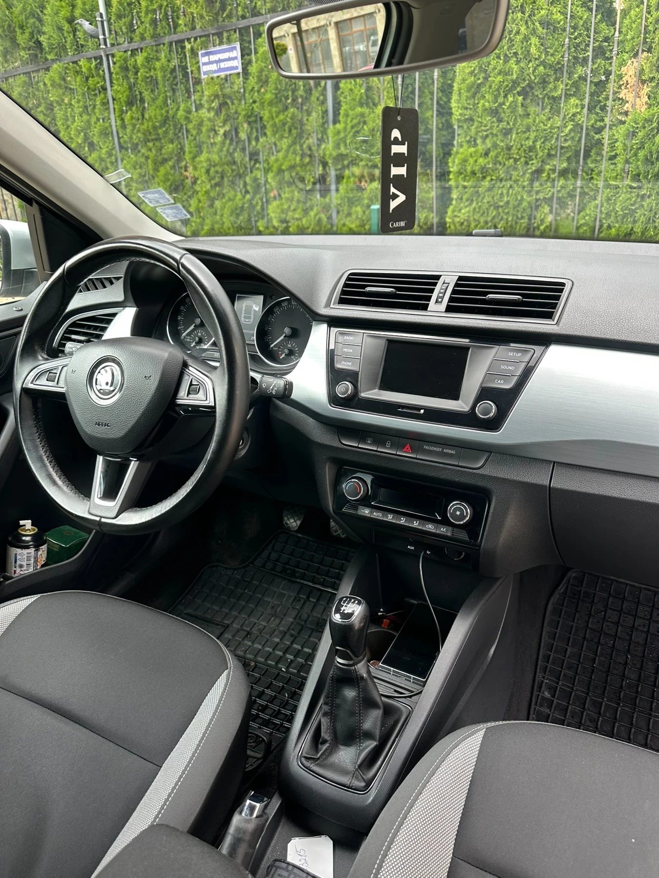 Skoda Fabia, снимка 10 - Автомобили и джипове - 54654862