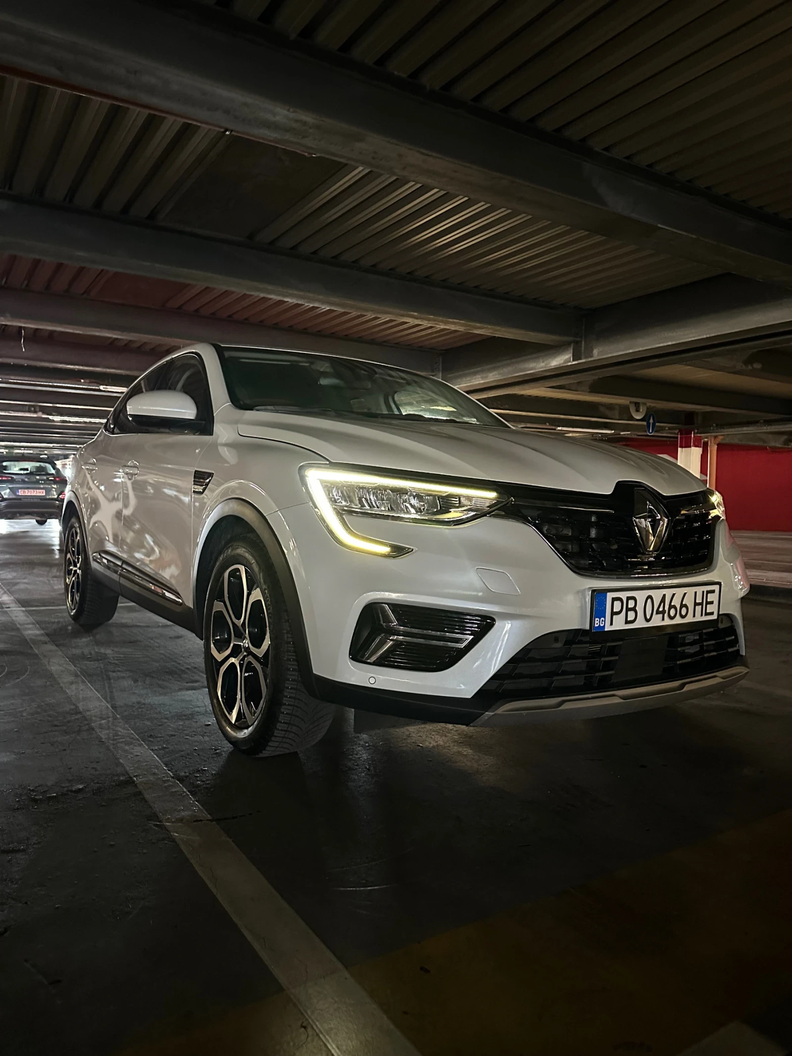 Renault Arkana 1.6 E-Tech Hybrid, снимка 12 - Автомобили и джипове - 55594919