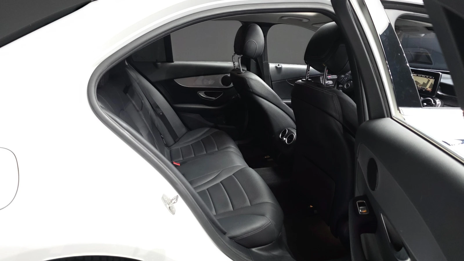Mercedes-Benz C 220 Avantgarde, снимка 12 - Автомобили и джипове - 55655825