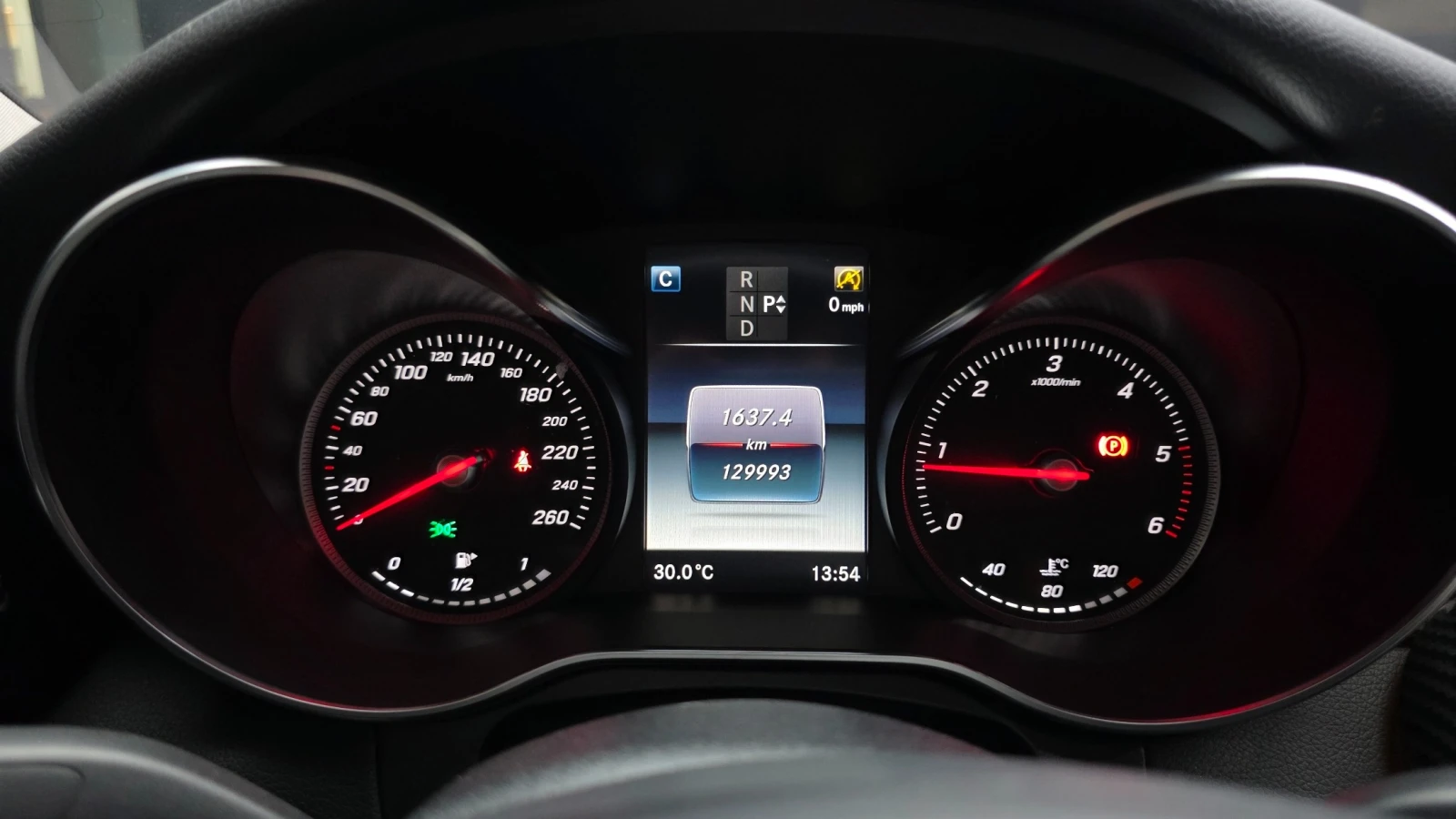 Mercedes-Benz C 220 Avantgarde, снимка 7 - Автомобили и джипове - 55655825