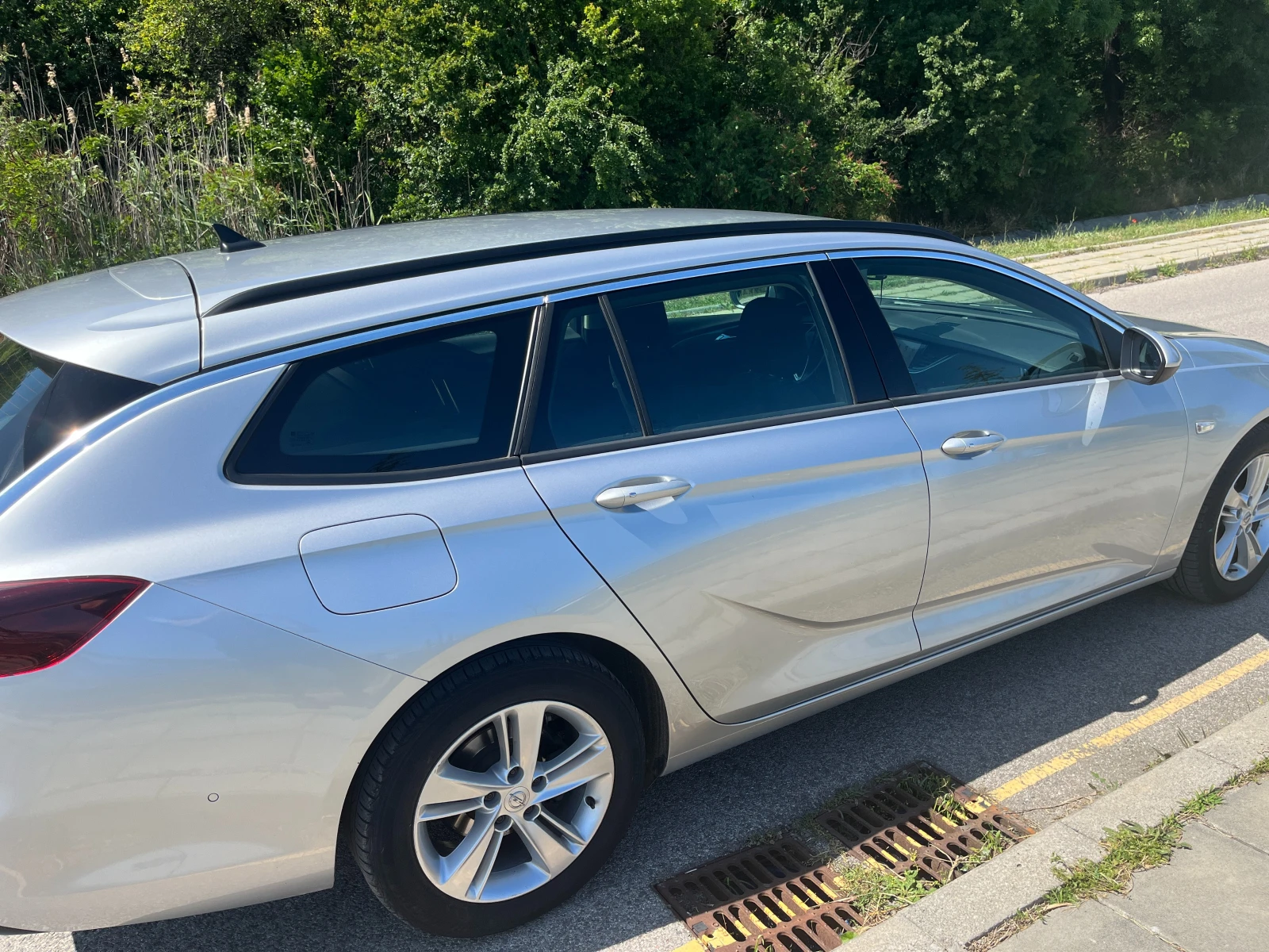 Opel Insignia 2.0, снимка 3 - Автомобили и джипове - 56540287