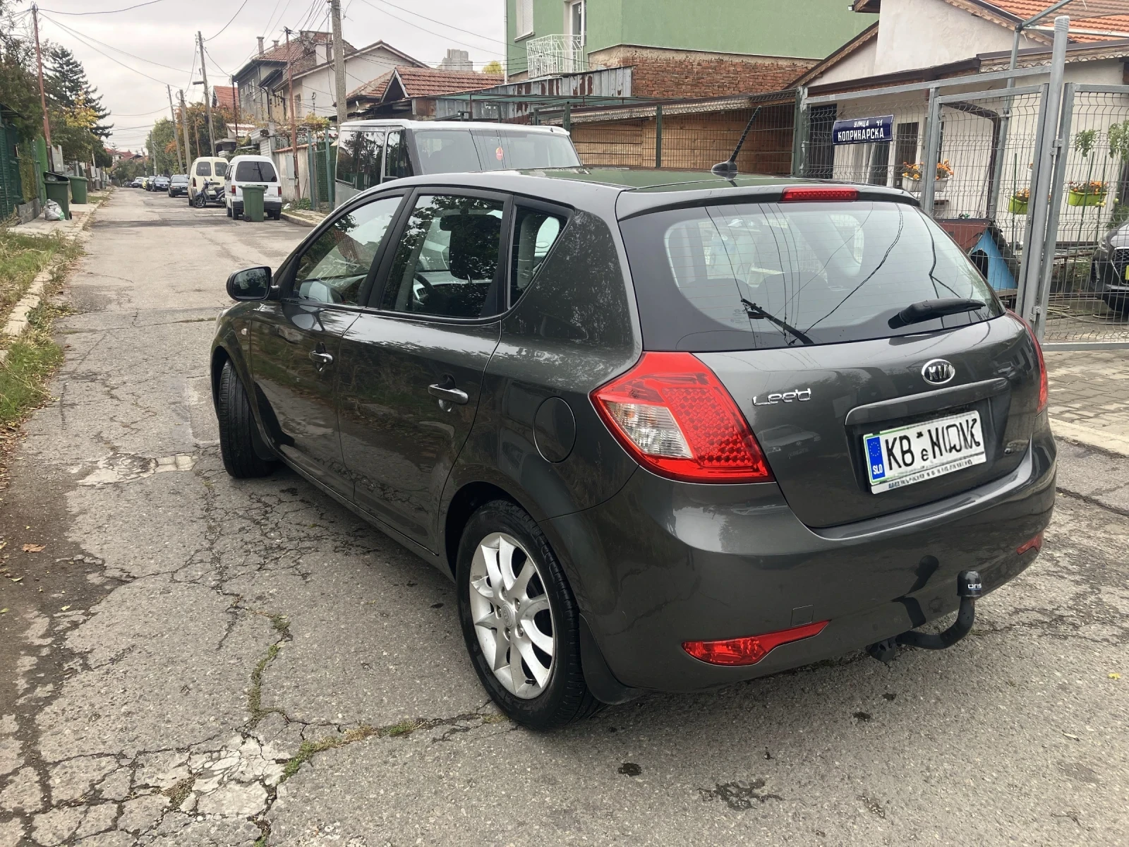 Kia Ceed 1.6/126к.с./Отличена, снимка 4 - Автомобили и джипове - 56727146