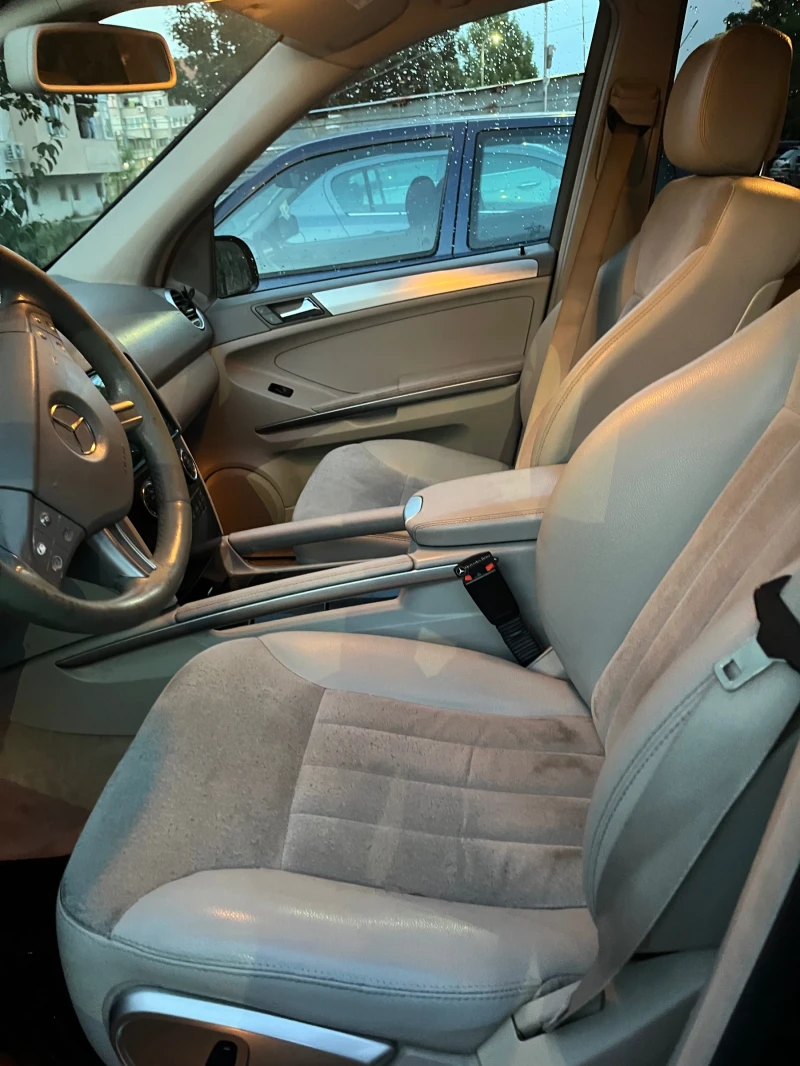 Mercedes-Benz ML 320, снимка 8 - Автомобили и джипове - 52555615