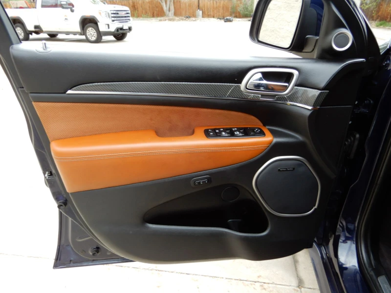 Jeep Grand cherokee SRT, снимка 14 - Автомобили и джипове - 52726085