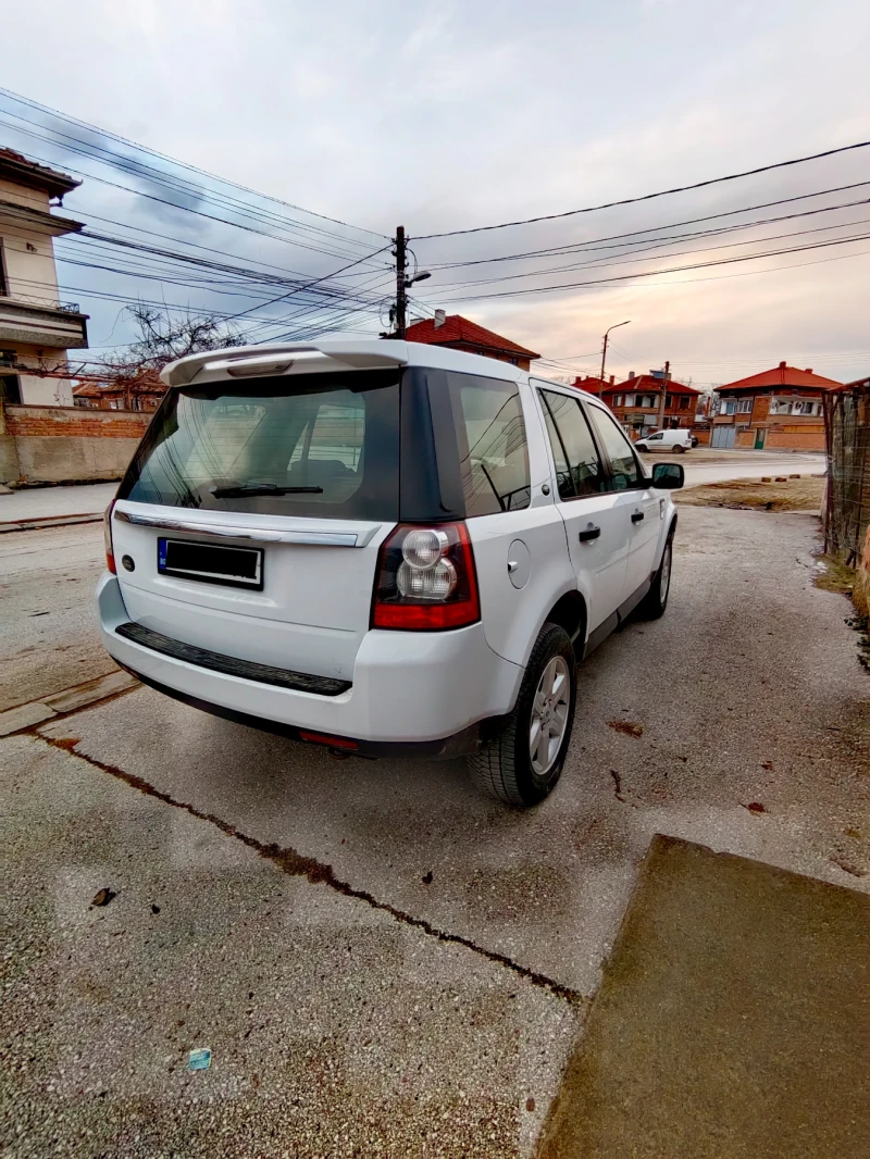 Land Rover Freelander 2.2, снимка 4 - Автомобили и джипове - 53269245