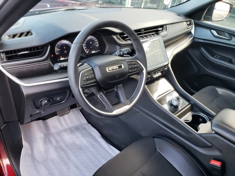 Jeep Grand cherokee 2024| Altitude 4WD V6, снимка 8 - Автомобили и джипове - 53341054