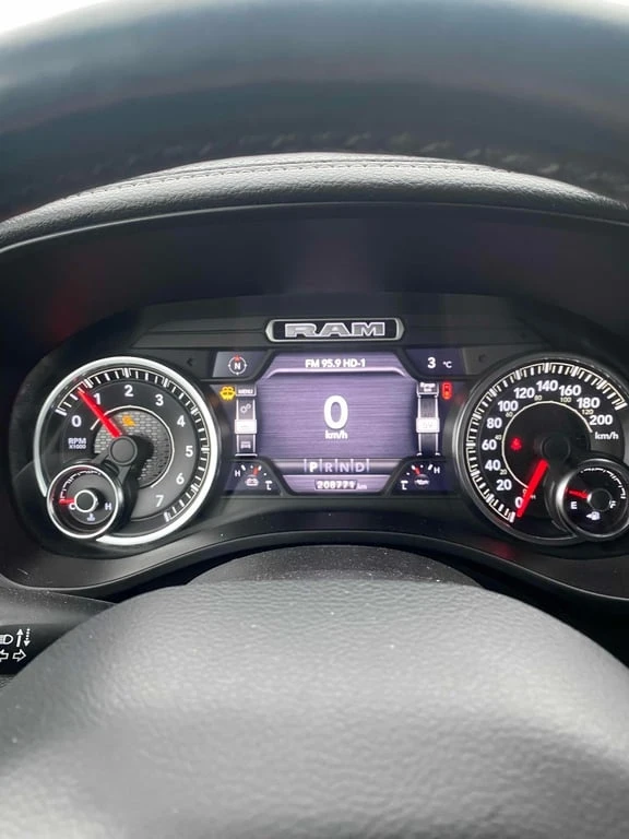 Dodge RAM 1500 2019 SPORT 5.7 * БЕЗ ПЪРВОНАЧАЛНА ВНОСКА*  - изображение 8