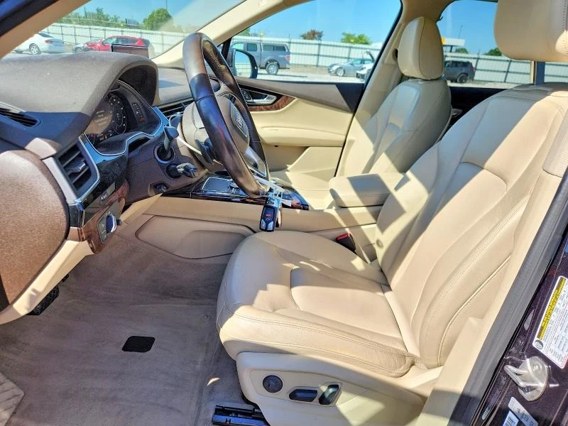 Audi Q7, снимка 7 - Автомобили и джипове - 54599656