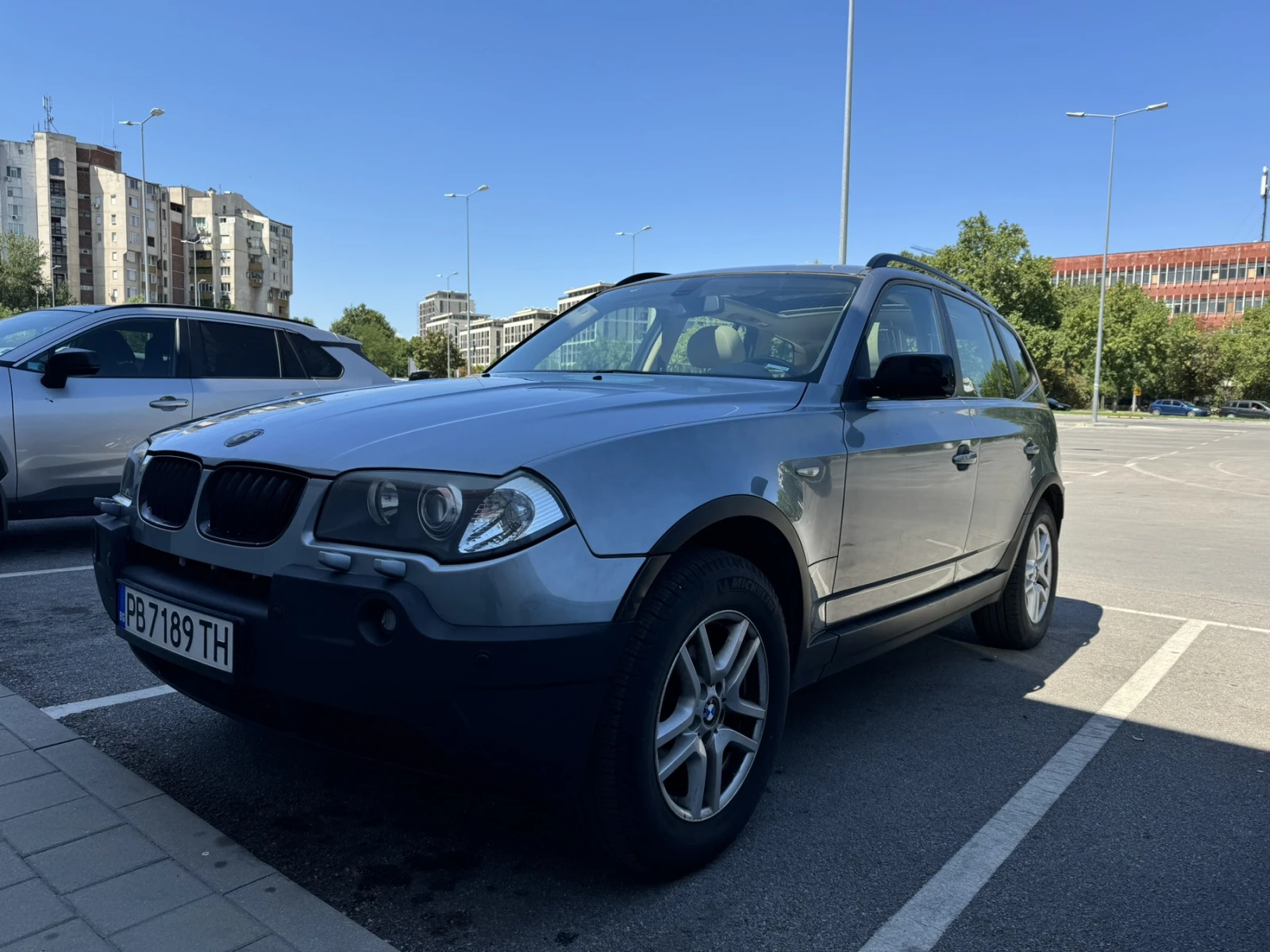 BMW X3 3.0 - изображение 3