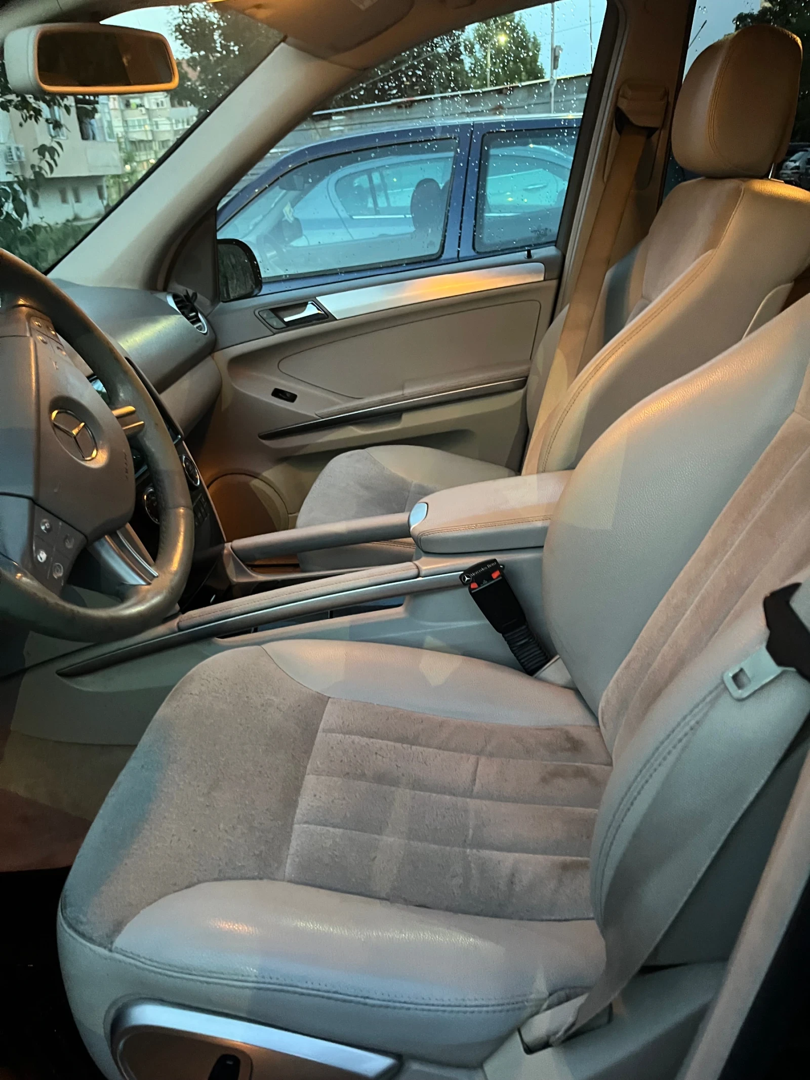Mercedes-Benz ML 320  - изображение 8