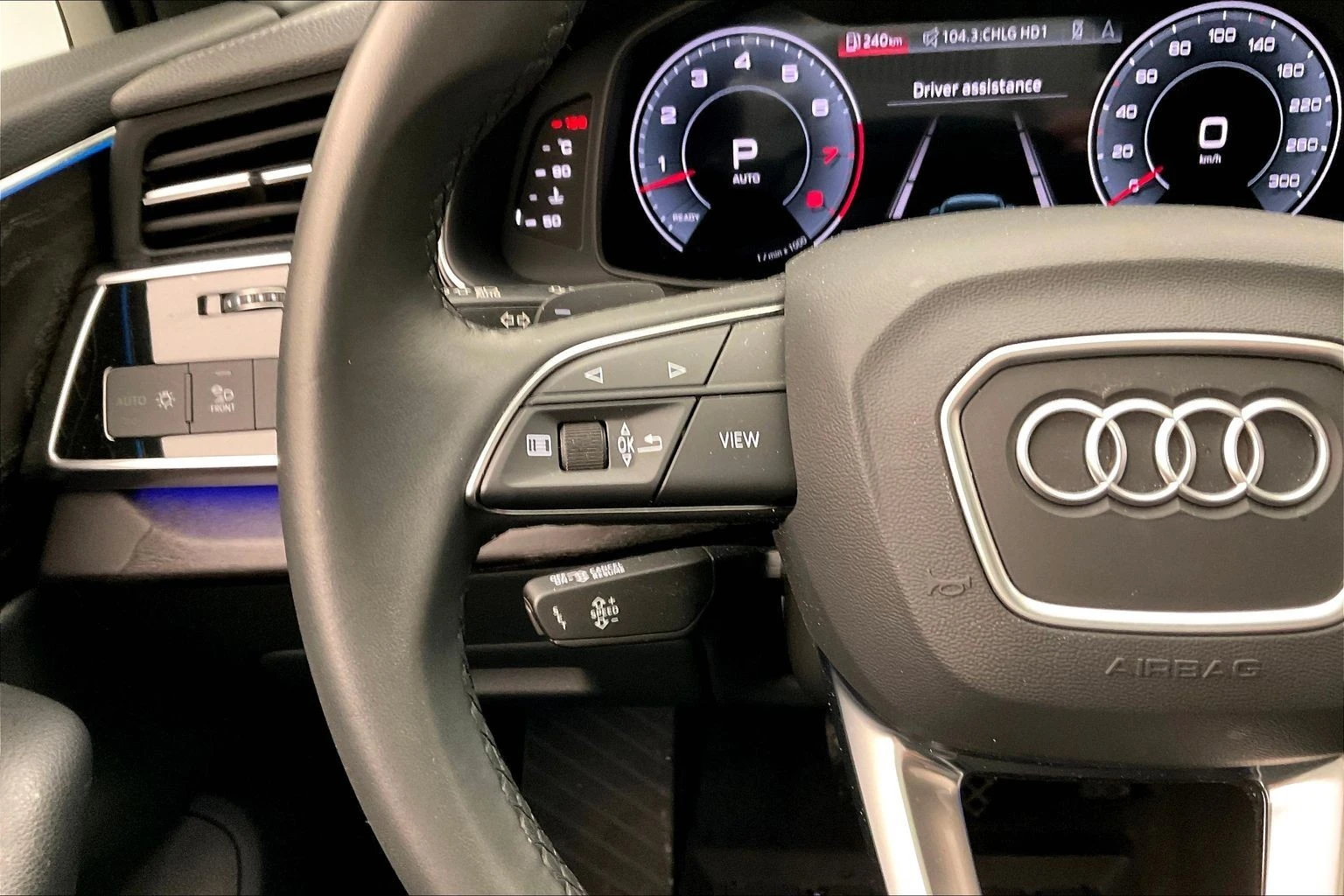 Audi Q7 Komfort* 55 TFSI* АвтоКредит* (ЦЕНА ДО БГ), снимка 12 - Автомобили и джипове - 54001424