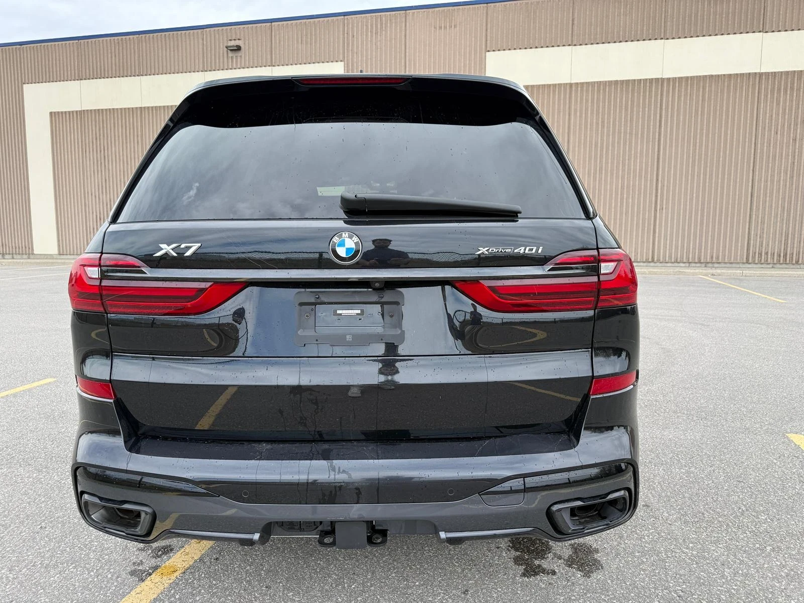 BMW X7 ДИСТРОНИК * ОБДУХВАНЕ * SKY LOUNGE * SWAROVSKI, снимка 4 - Автомобили и джипове - 54577341