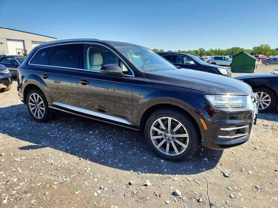 Audi Q7, снимка 4 - Автомобили и джипове - 54599656