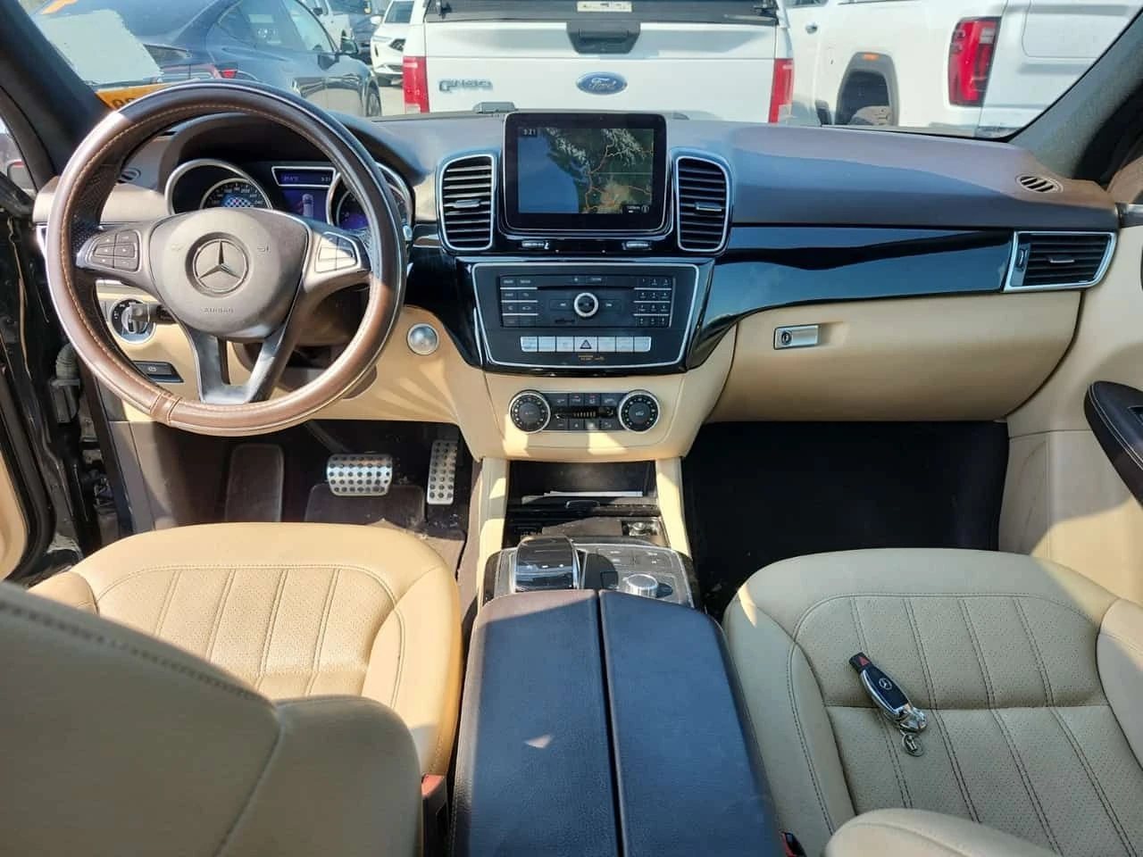 Mercedes-Benz GLE * AMG 43 * CARFAX * ОПЦИЯ ЗА ФИНАНСИРАНЕ, снимка 10 - Автомобили и джипове - 55569188