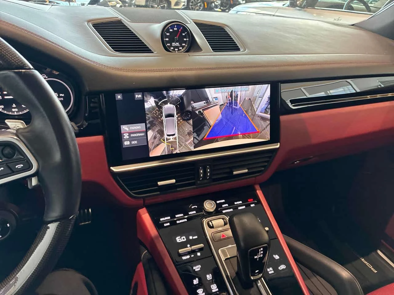 Porsche Cayenne S Distronic | Extended Leather  CARFAX, снимка 9 - Автомобили и джипове - 55700587