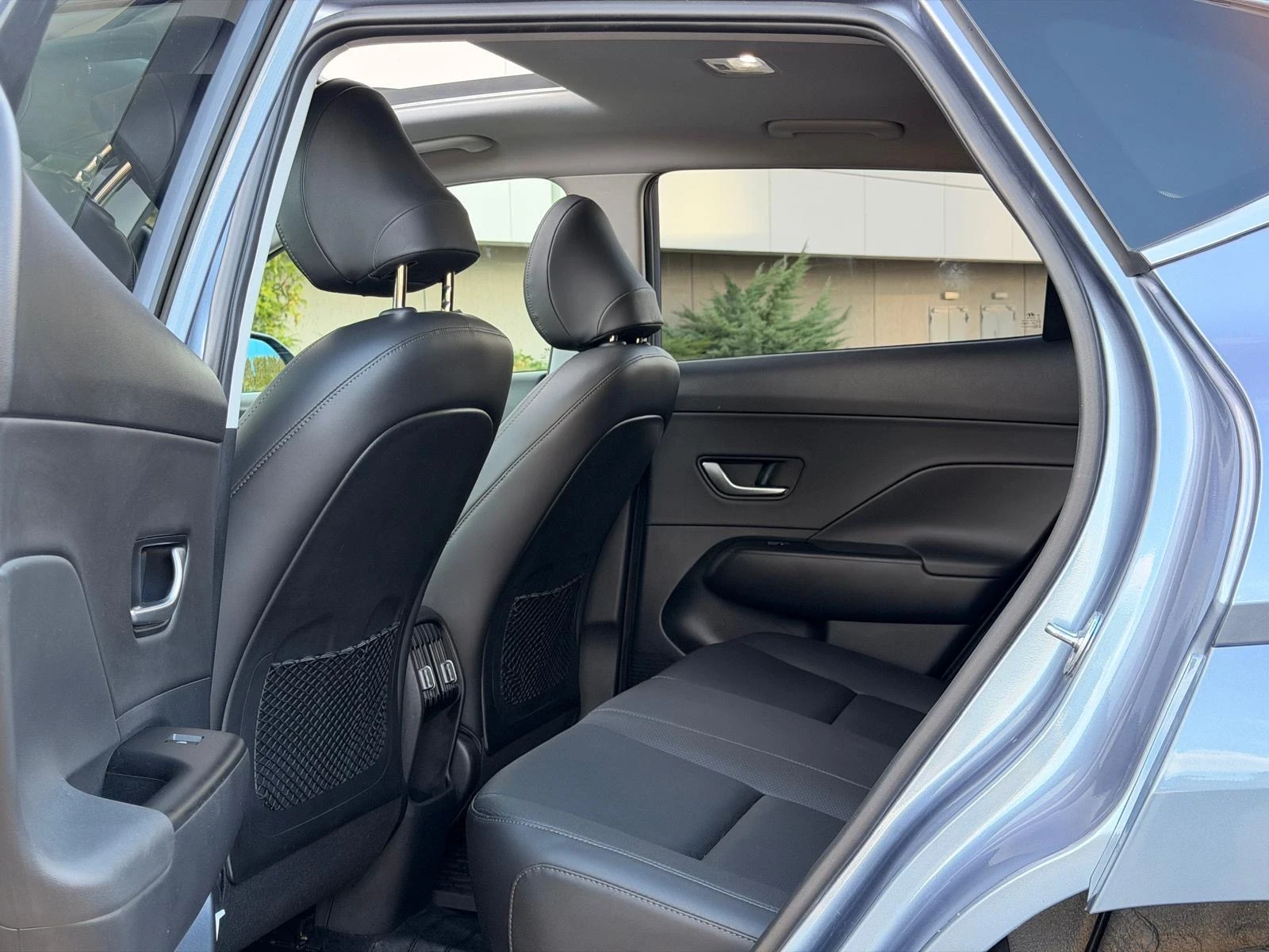 Hyundai Kona 65.4 kWh, снимка 17 - Автомобили и джипове - 56202379