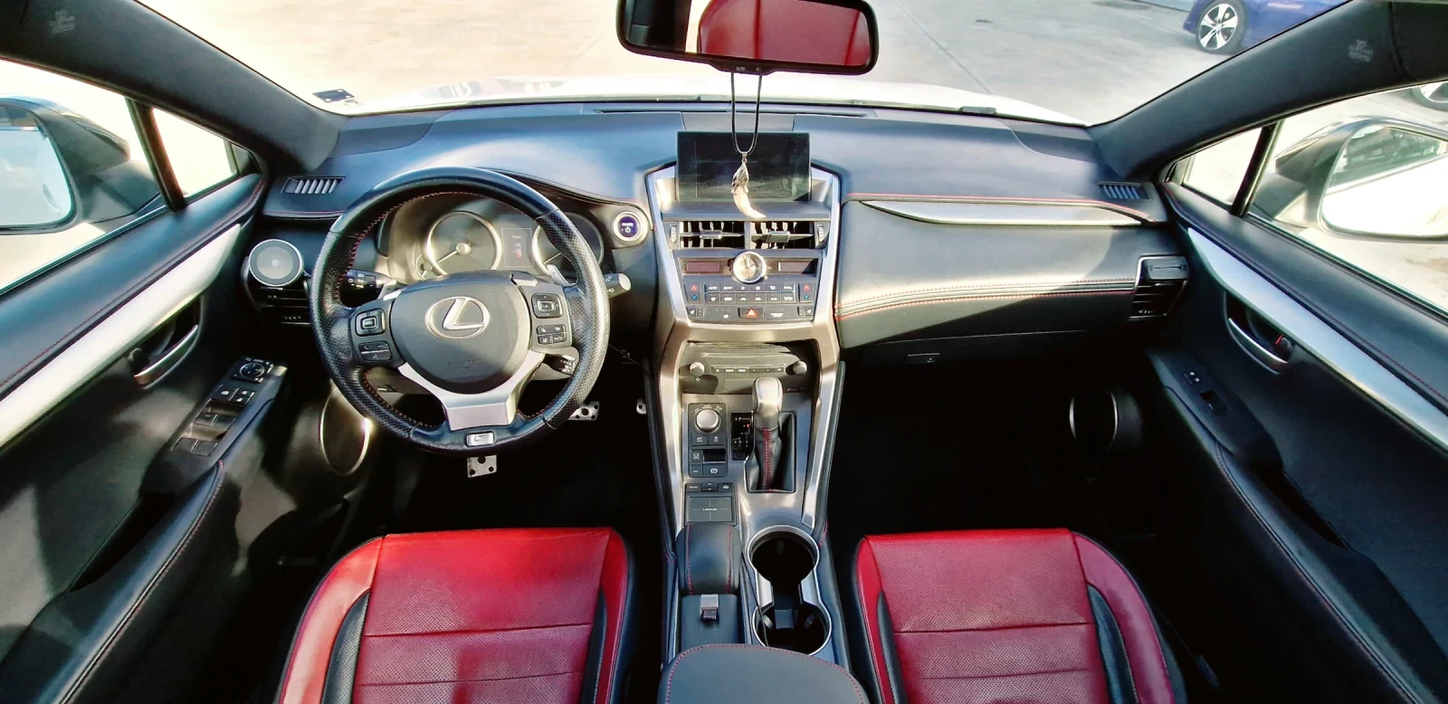 Lexus NX 300h, снимка 8 - Автомобили и джипове - 56232087