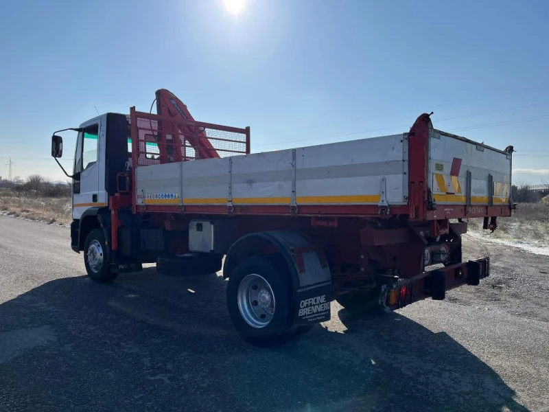 Iveco Eurocargo 120Е18 ТРИСТРАНЕН САМОСВАЛ С КРАН ПЕРФЕКТЕН, снимка 3 - Камиони - 53135850