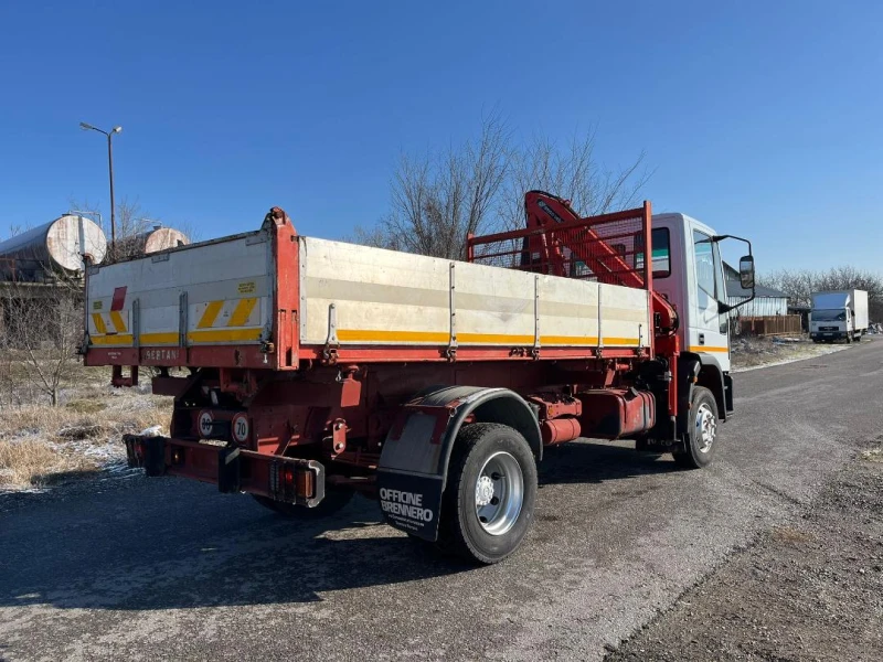 Iveco Eurocargo 120Е18 ТРИСТРАНЕН САМОСВАЛ С КРАН ПЕРФЕКТЕН, снимка 4 - Камиони - 53135850
