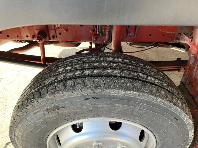 Iveco Eurocargo 120Е18 ТРИСТРАНЕН САМОСВАЛ С КРАН ПЕРФЕКТЕН, снимка 10 - Камиони - 53135850