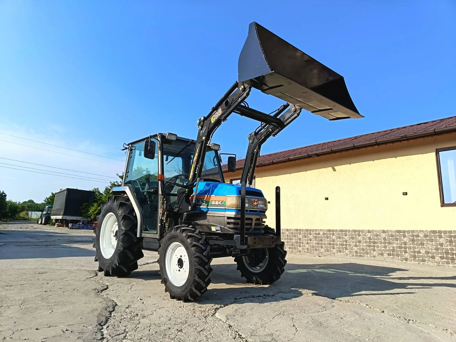Трактор ISEKI Geas 333
