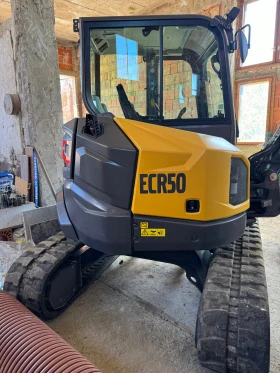 Багер Volvo ECR 50 F, снимка 1