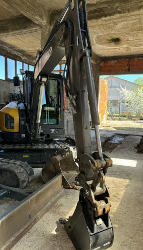 Багер Volvo ECR 50 F, снимка 4