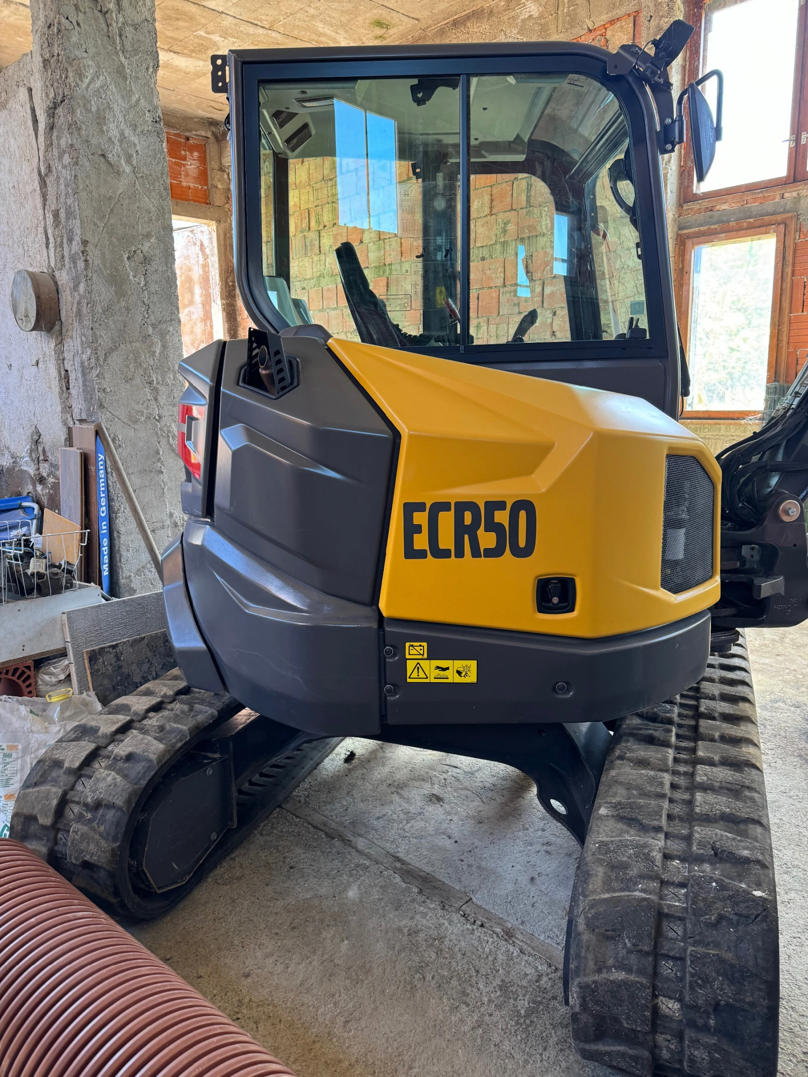 Багер Volvo ECR 50 F, снимка 1