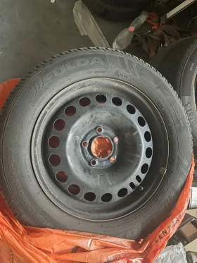        215/60R16