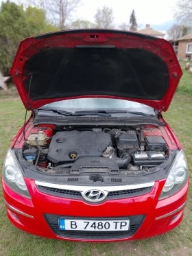 Hyundai I30 1.6 CRDI CW, снимка 8