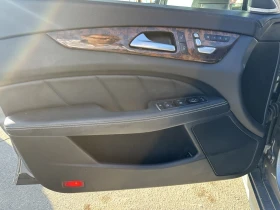 Mercedes-Benz CLS 550 4MATIC* harman/kardon* подгрев* обдух* шибидах* 36, снимка 16