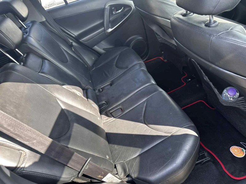 Toyota Rav4 2.2 150кс D-4D (дизел) 4x4, снимка 12 - Автомобили и джипове - 52557092