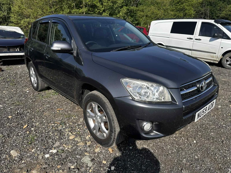 Toyota Rav4 2.2 150кс D-4D (дизел) 4x4, снимка 6 - Автомобили и джипове - 52557092
