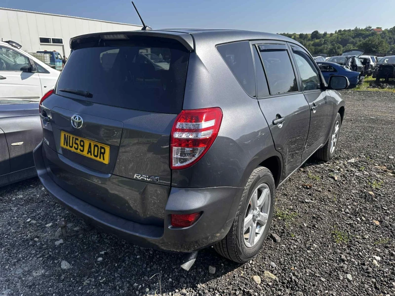 Toyota Rav4 2.2 150кс D-4D (дизел) 4x4, снимка 3 - Автомобили и джипове - 52557092