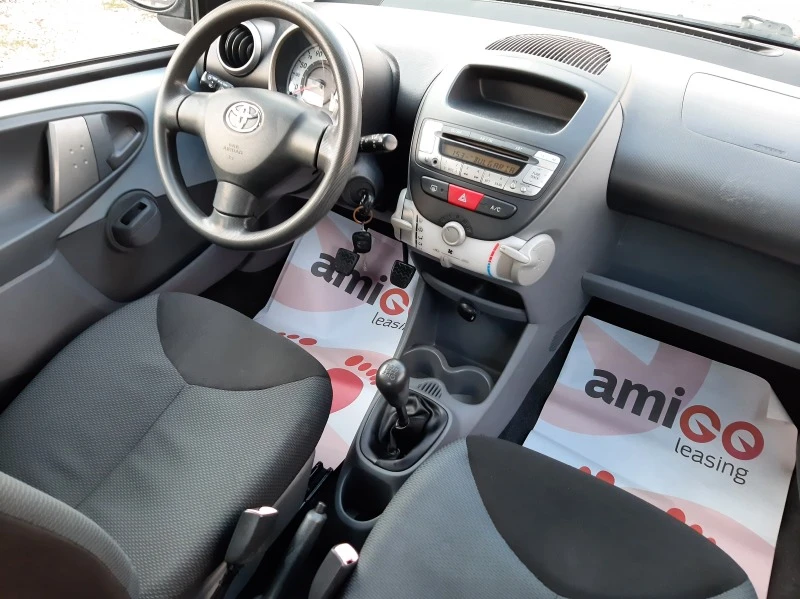 Toyota Aygo 1.4HDI КЛИМАТИК, снимка 13 - Автомобили и джипове - 43513651